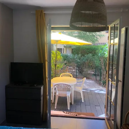 Apartment Avec Jardin Proche Plages Saint Clair Lavandou